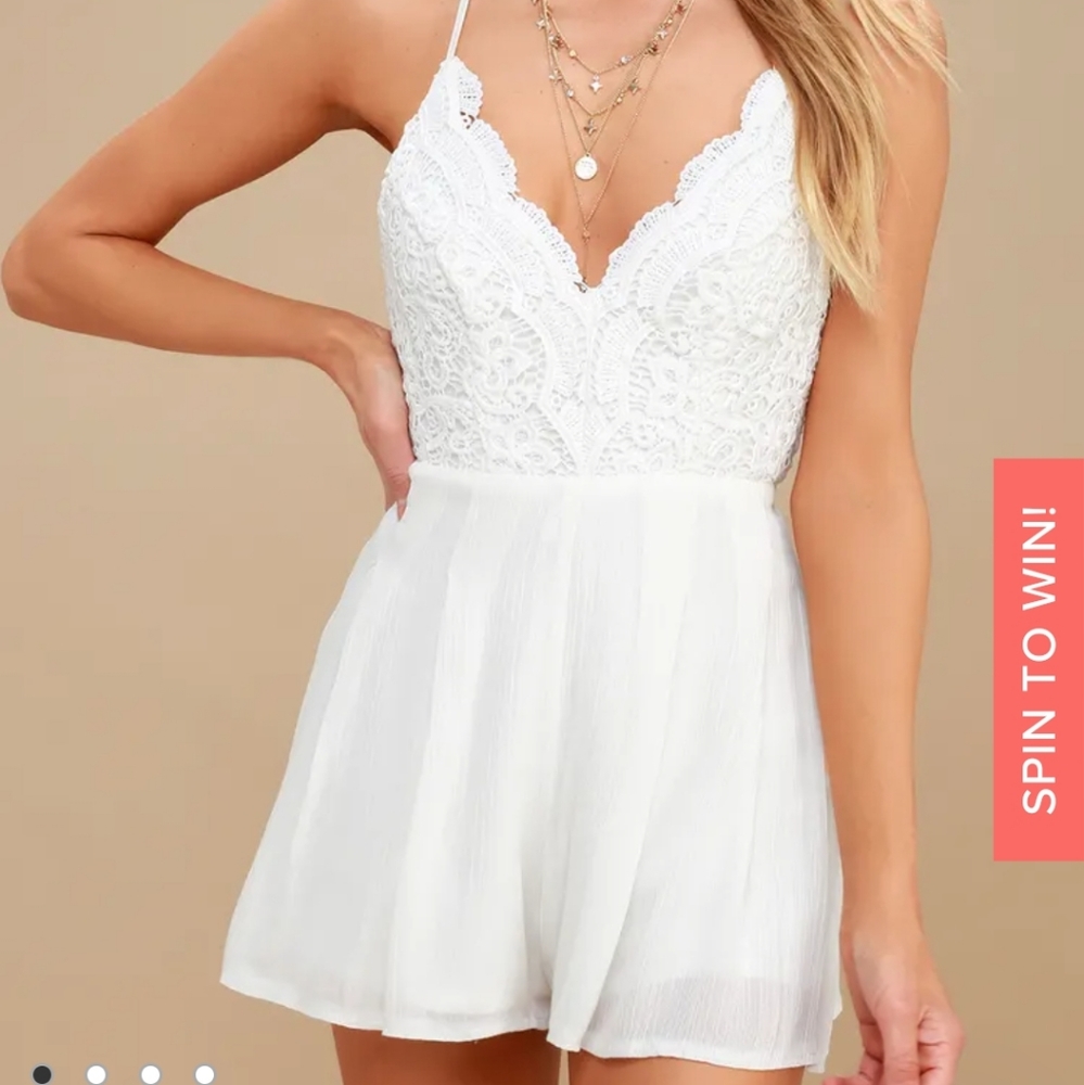 Lulus Ivory backless lace romper XS